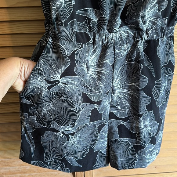 Loft romper - Picture 5 of 16